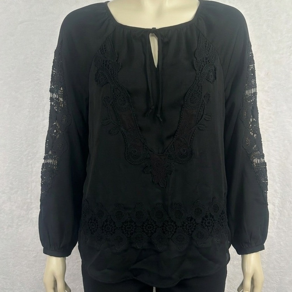 Chico's Blouse Women 8 Black Crochet Lace Trim V-Neck Long Sleeve Pullover